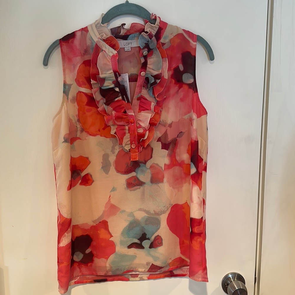 Sleeveless tank